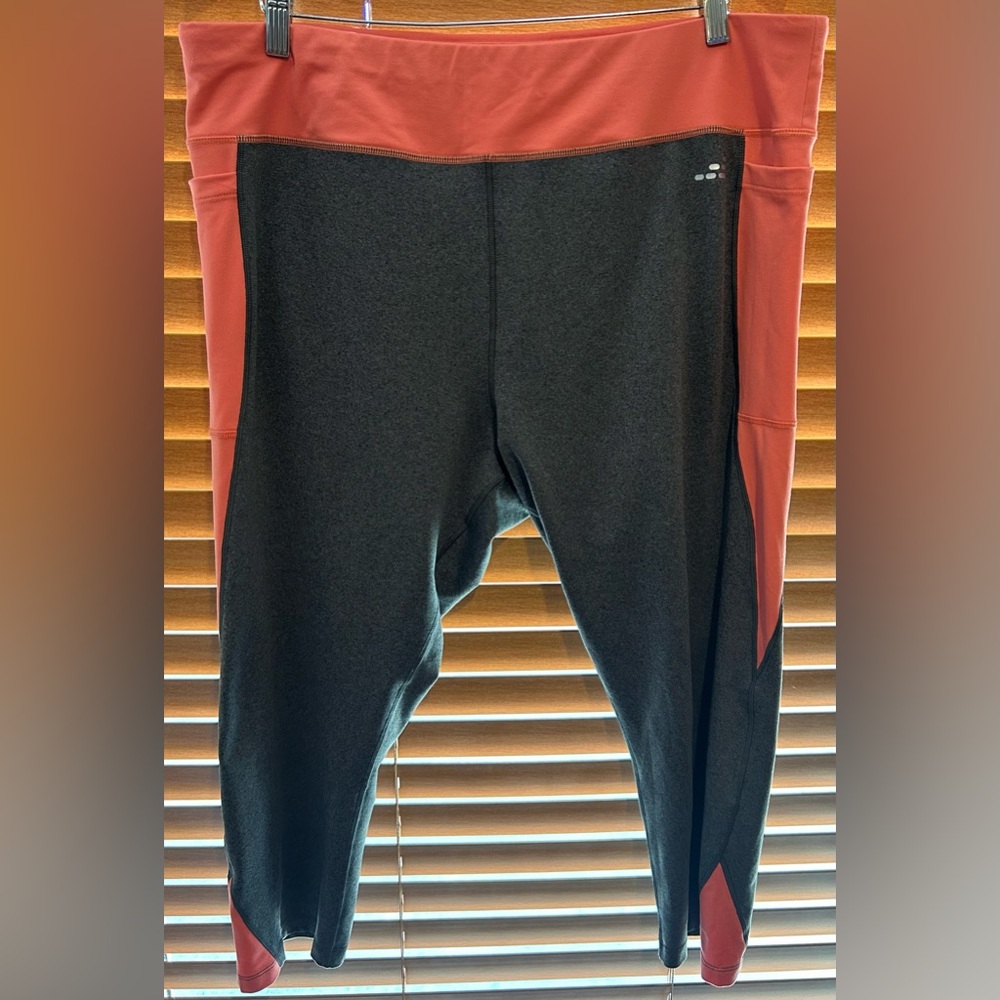 NWOT bcg gray Leggings with Coral Side Panels